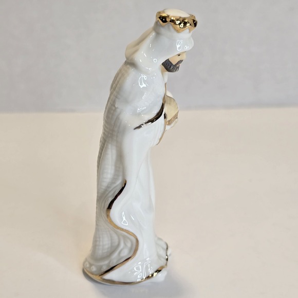 Galleria Nativity Set Wiseman Fine Porcelain Figure Gold Trim Replacement Part - Picture 2 of 8